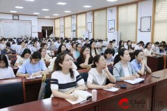 以deepseek、豆包、ChatGPT、腾讯元宝等支流AI东西为